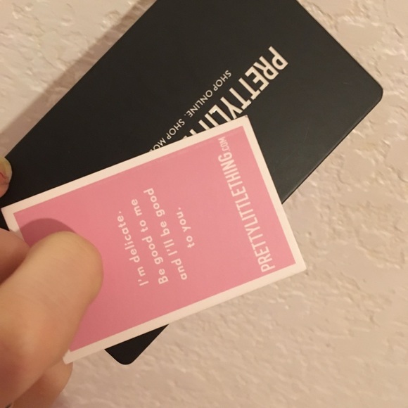 PRETTYLITTLETHING MAGENTA SATIN SLIP DRESS - Picture 4 of 5